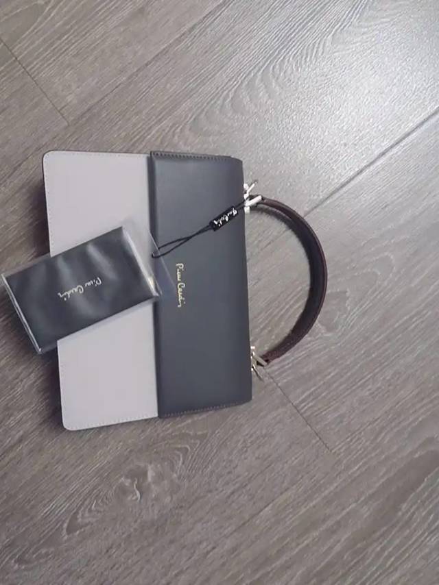 皮尔卡丹单肩包