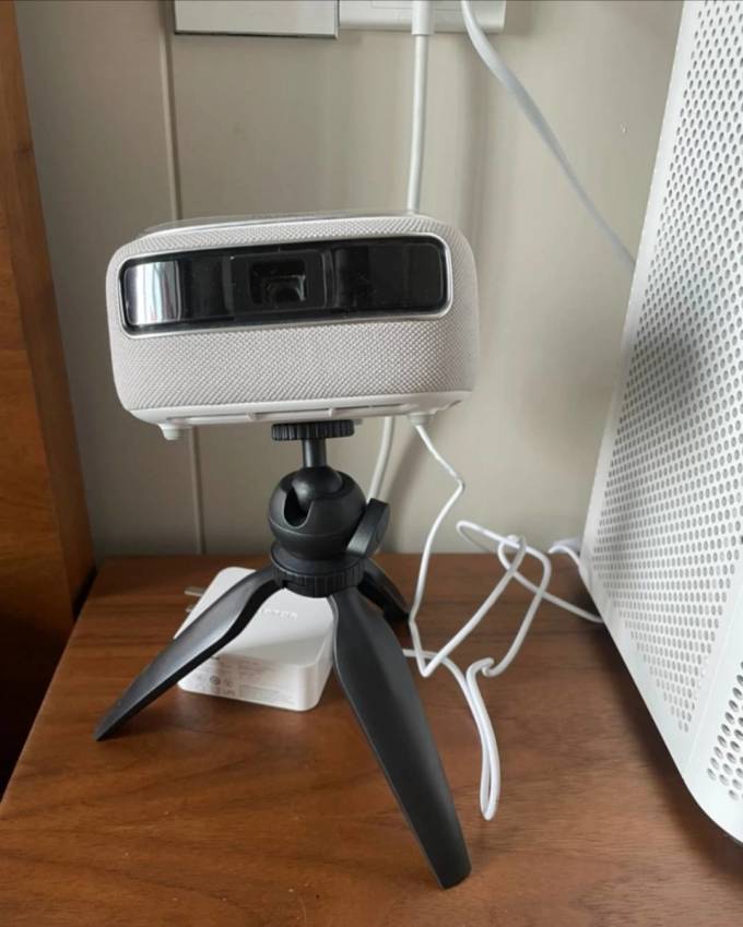 人的坚果微果投影仪h6 2021-09-02 07:42:57 这款是坚果微果h6投影仪