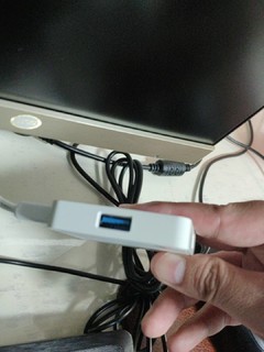 简洁好用的USB3.0分线器