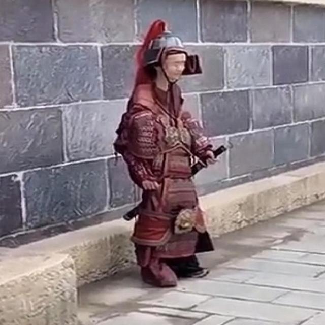 谎报身高、蒙骗剧组…道德底线这次我突破定了！| 横店12