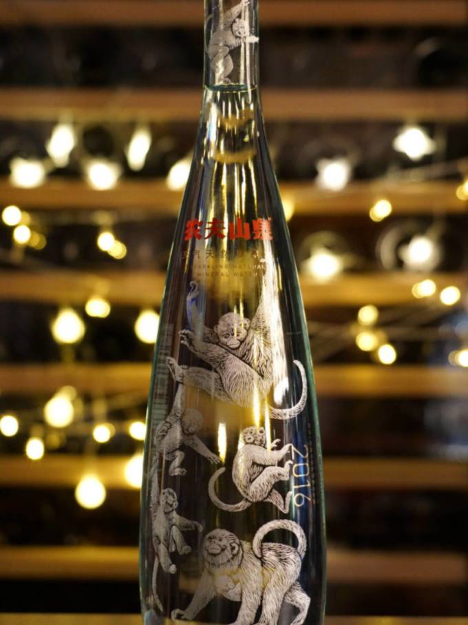 农夫山泉的最高端产品莫涯泉