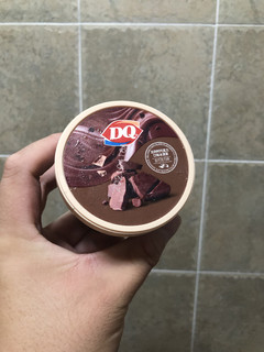 美妙的细腻甜美—DQ巧克力口味冰激凌