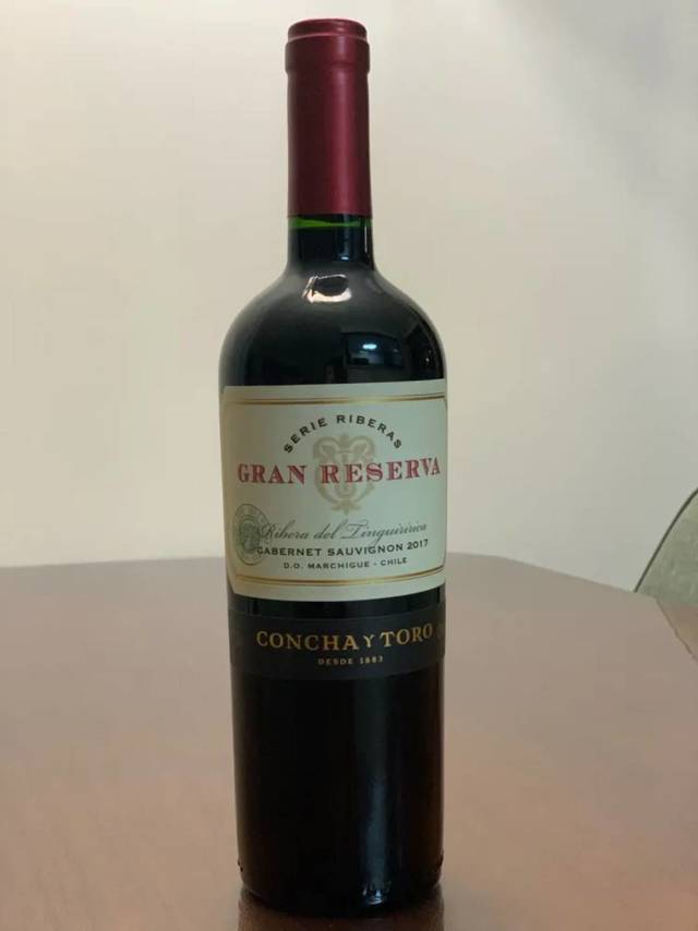 口感还是不错的,色泽透亮,果香味也蛮浓郁