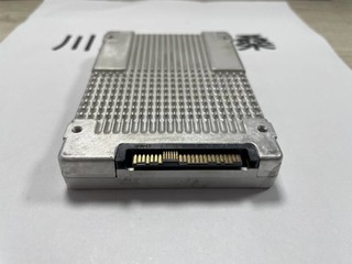 Intel P4610 U2固态硬盘晒单