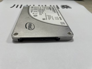 Intel S3500 SATA固态硬盘