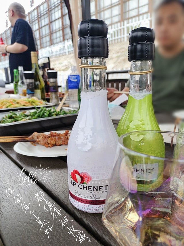 周末聚会|欢聚微醺的高颜值起泡酒