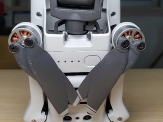 拉我入坑的无人机：DJI MINI