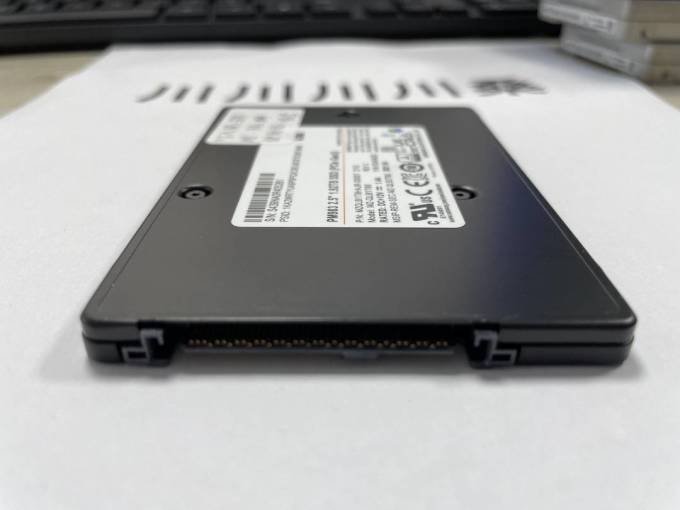 三星pm983u2固态硬盘晒单