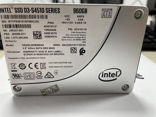 Intel S4510 SATA固态硬盘