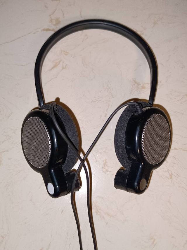 大头娃娃的梦魇——歌德igrado耳机