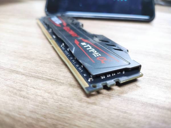 gloway光威typeα系列ddr43000mhz台式机内存条16gb