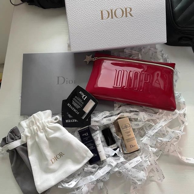 女生几乎人手一只的Dior999