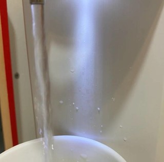 即热饮水机从此爱上喝水