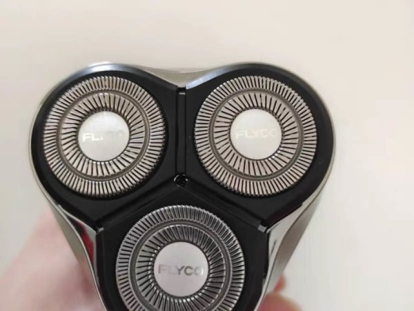 flyco飞科fs339电动剃须刀