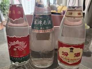 手里的几款口粮酒黄盖玻汾、凤酒、凤牌老酒