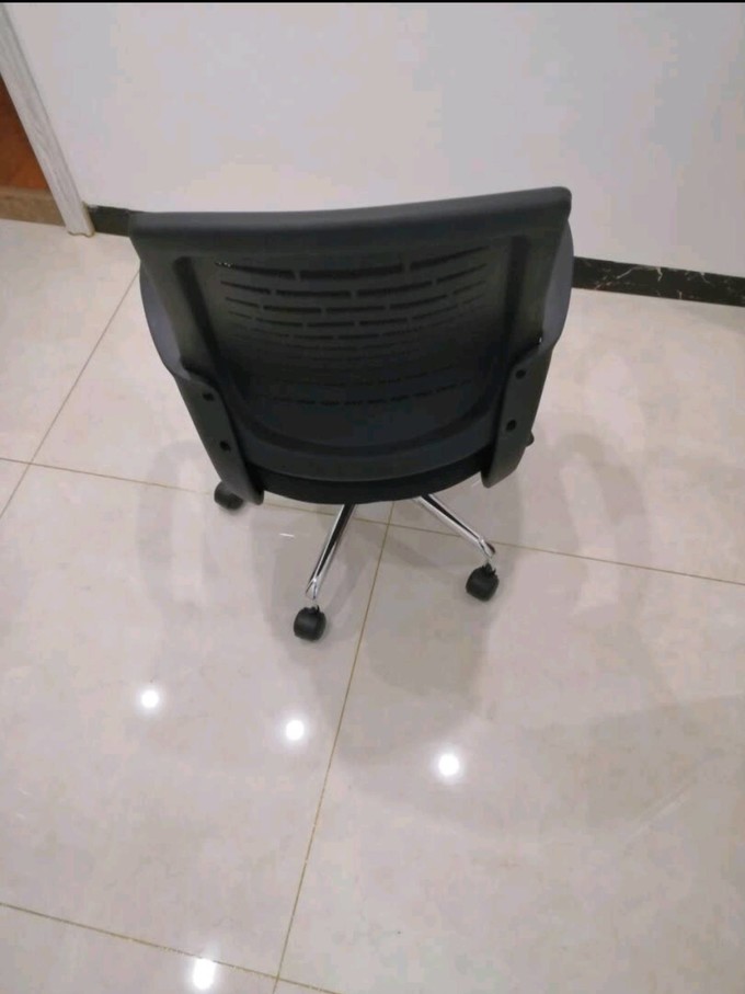 得力电脑椅