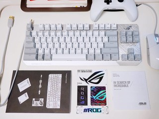 值帽特选：ROG游侠TKL月耀白机械键盘