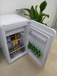 非常迷你的小吉复古电冰箱