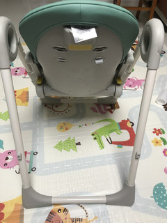 晒晒买给宝宝的第一张宝宝餐椅