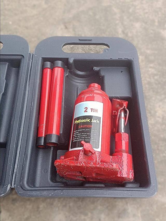 比普通的那种拧着用的方便太多了