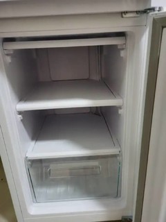 康佳小白冰箱