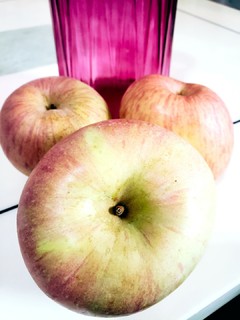 要想美，每天一个苹果不能少