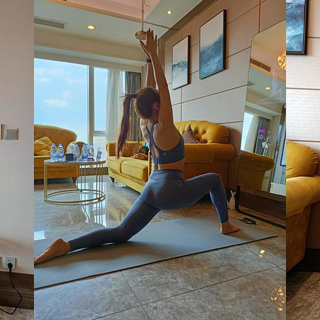 用FITMORE智能健身镜学习1000+课程，减肥、增肌、强身都行