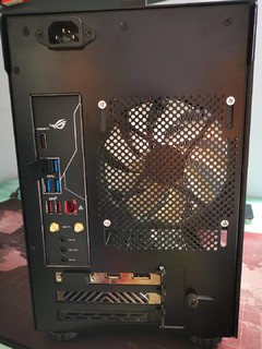 便携大钢炮—联力TU150“ITX”机箱