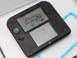 耐用且轻便的斧头，任天堂2DS