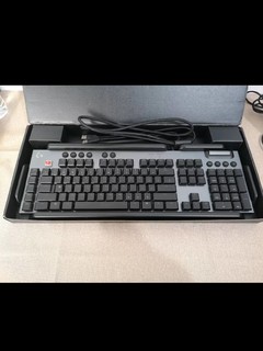 ​罗技g813机械键盘