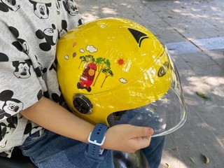 童年安全出行 选Smart4u儿童头盔贴