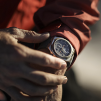 江诗丹顿推出全新OVERSEAS纵横四海系列限量版腕表 ——“珠穆朗玛峰”