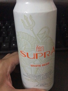 珠江啤酒 白啤酒