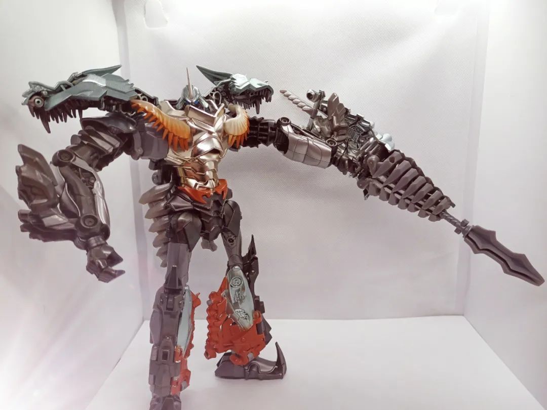 【评玩具】子小天:蟹子测评《变形金刚 变4ad20钢索,瘦身成高富帅后的