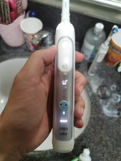 博朗电动牙刷是真的香！