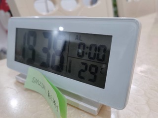 菲尔米斯，是温度计！是闹钟！