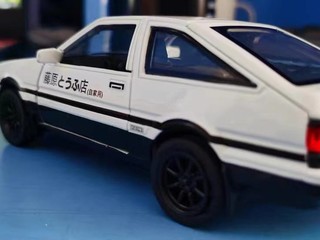 合金丰田AE86，细节满满的一款车模