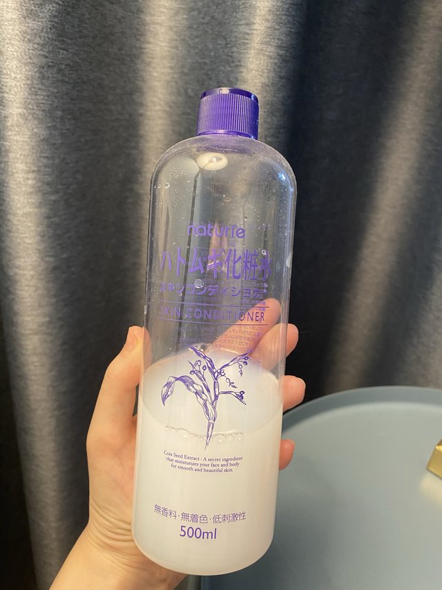 便宜大碗的湿敷水帮助我拥有水润肌肤