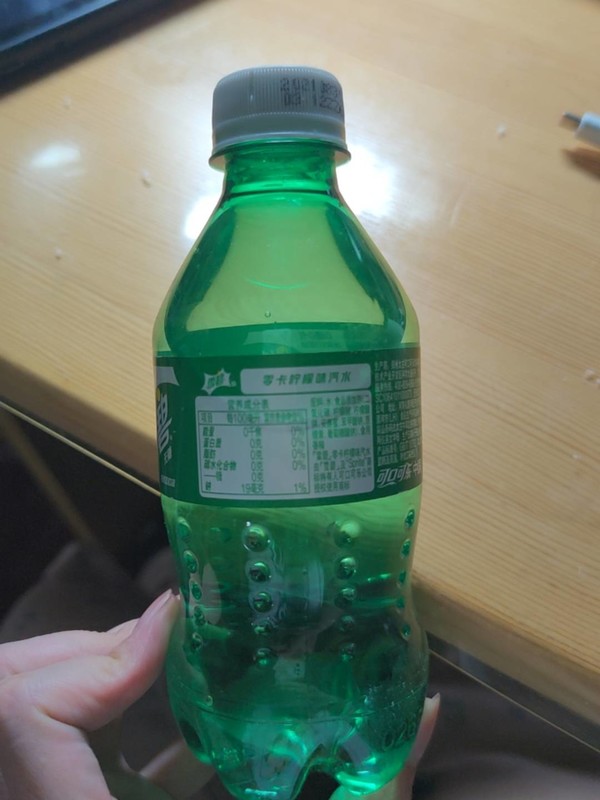 sprite雪碧柠檬味碳酸饮料300ml6瓶