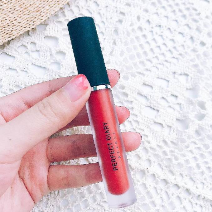 完美日记唇彩唇蜜