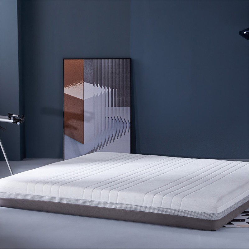 8H上新“神奇2112”乳胶床垫，3倍量的弹簧精准承托，让你自动躺平、无忧安睡~
