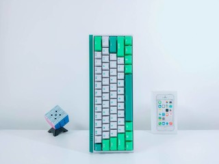 人生总得有点绿，杜伽K330W机械键盘