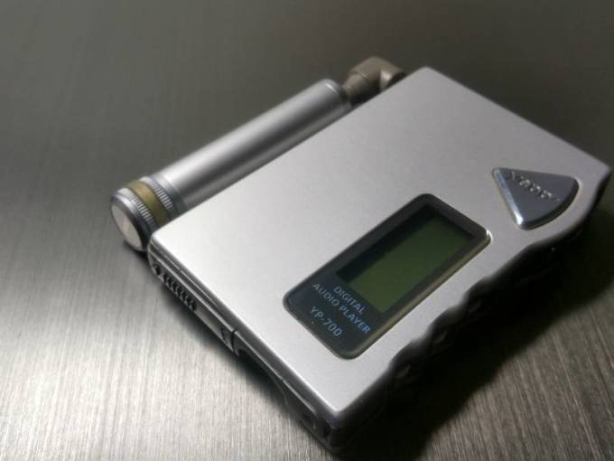 当年三星mp3的机皇吧 yepp 700