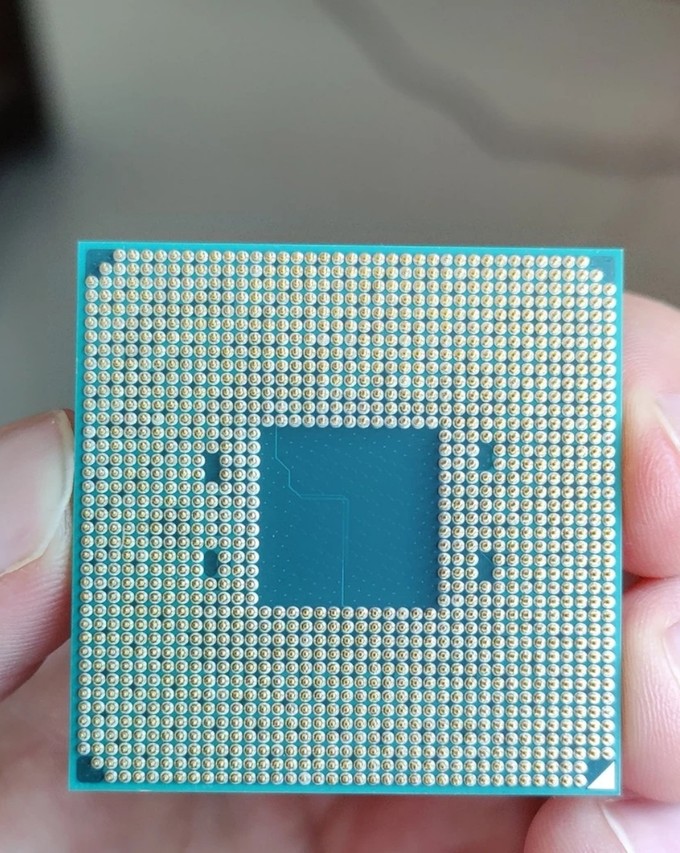 CPU