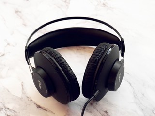 经典的监听耳机，AKG K52耳机体验