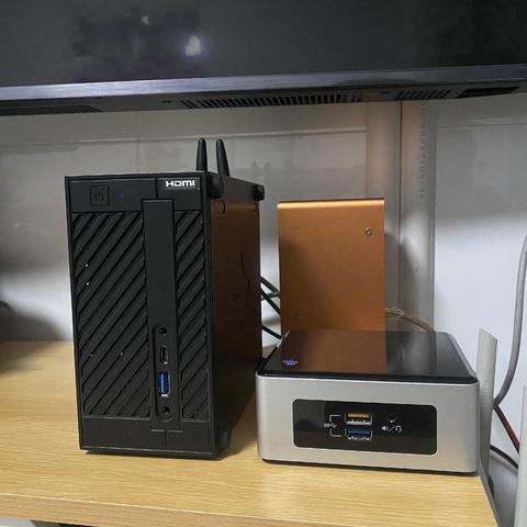 NUC5cpyh 改黑群晖 + 瞎折腾塞进3个硬盘