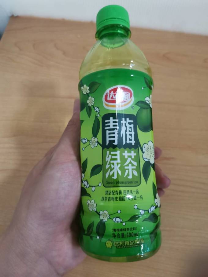 达利园茶类饮料 文章详情清爽解腻:这款达利园青梅绿茶饮料入口甘甜
