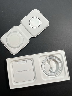 MagSafe 双项无线充电器 