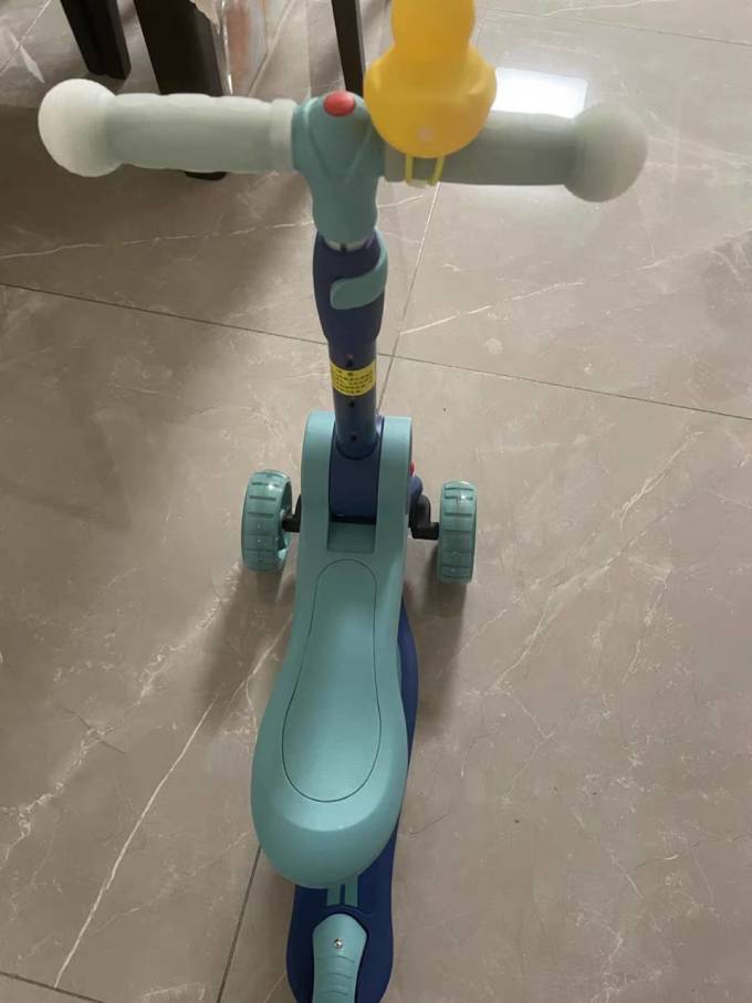 可优比儿童滑板车