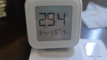小米众筹电子温度计简单测评，性价比一般吧。颜值还是不错的说。。。。。。